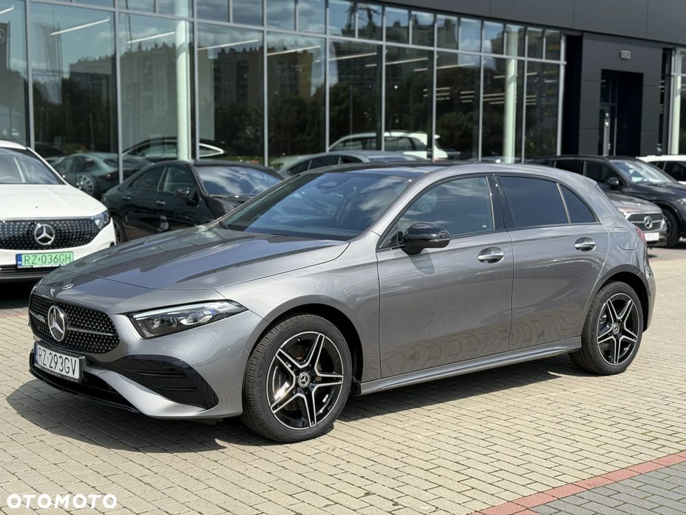 Mercedes-Benz Klasa A 250 e PHEV AMG Line 8G-DCT - 3