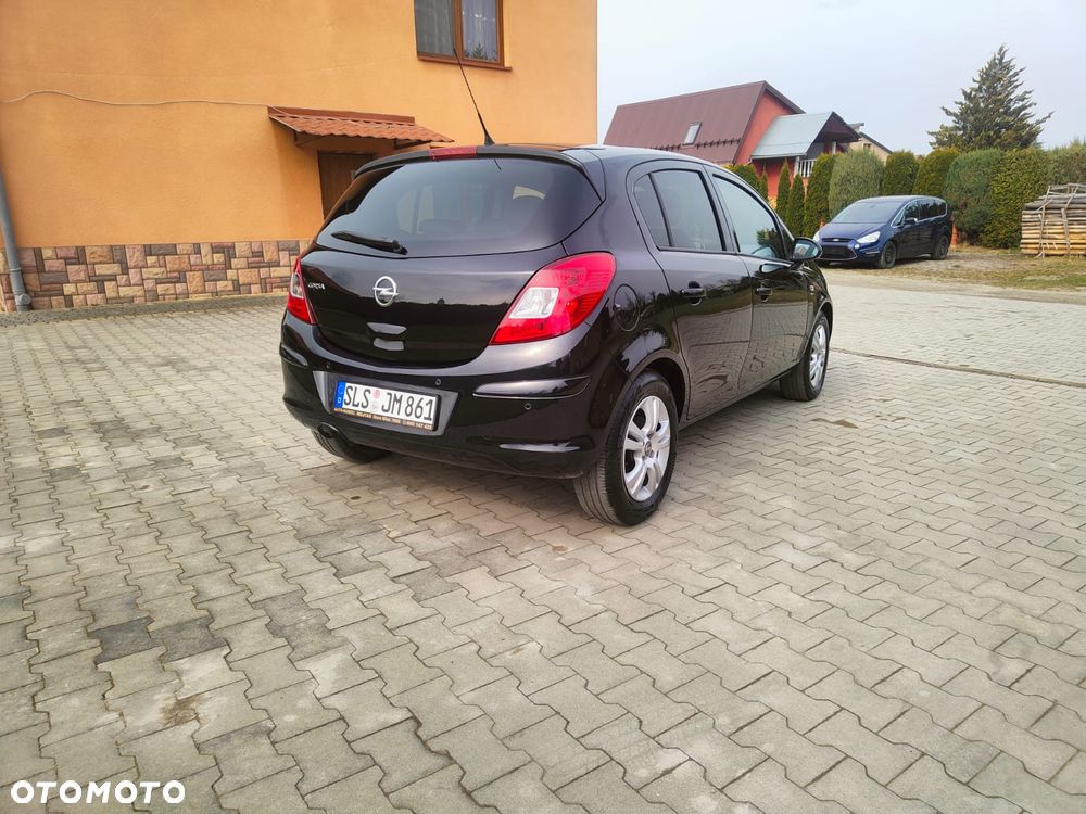 Opel Corsa 1.4 16V Energy - 8