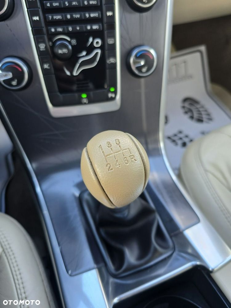 Volvo XC 60 - 40