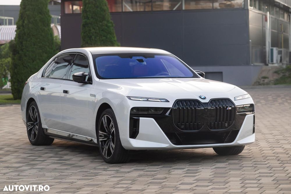 BMW M7 M760e xDrive AT PHEV - 2
