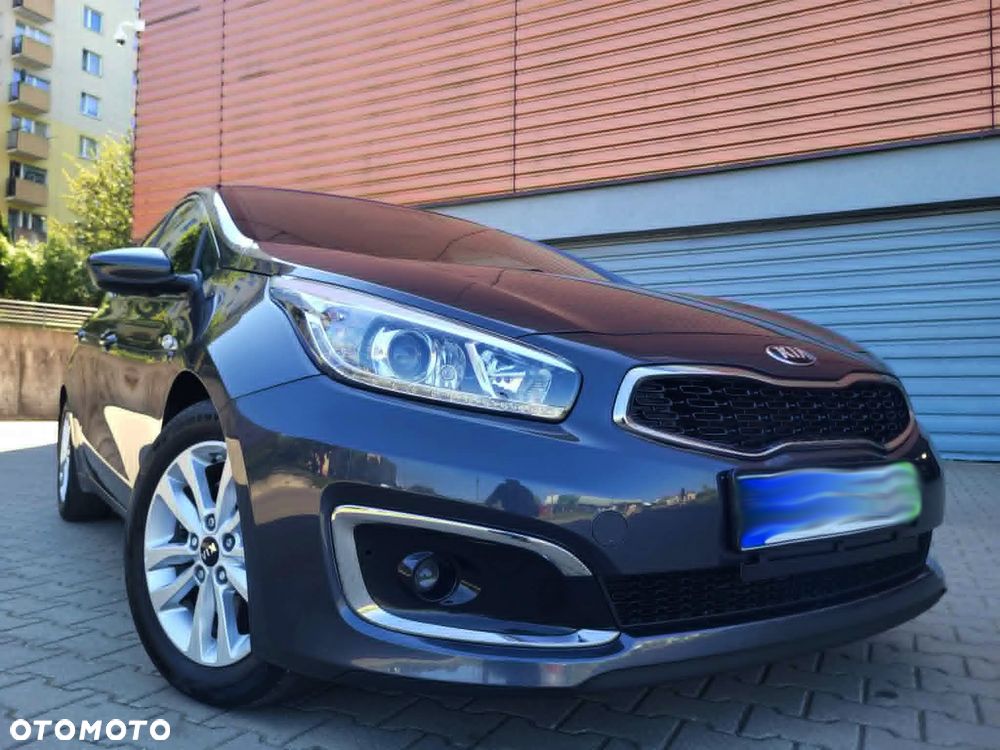 Kia Ceed 1.4 CVVT ISG Dream-Team Edition - 2