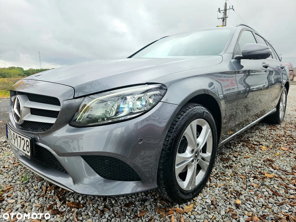 Mercedes-Benz Klasa C 220 d 4Matic T 9G-TRONIC - 11