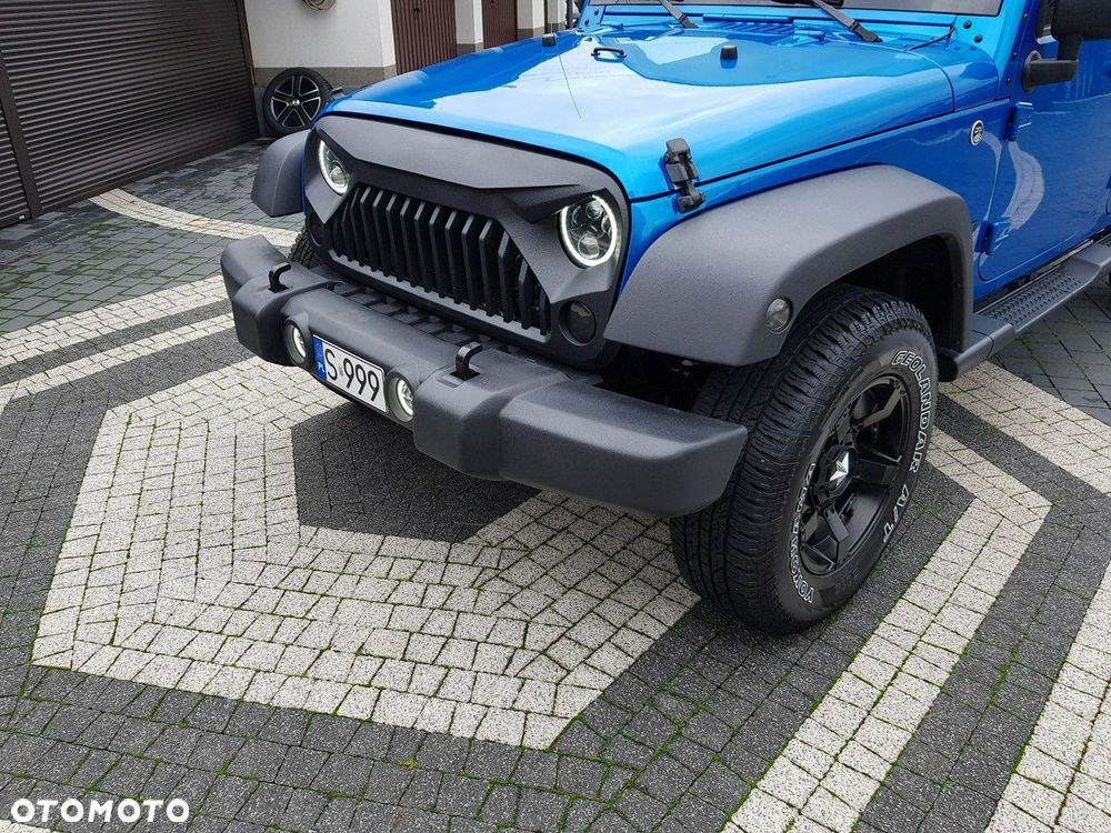 Jeep Wrangler - 10