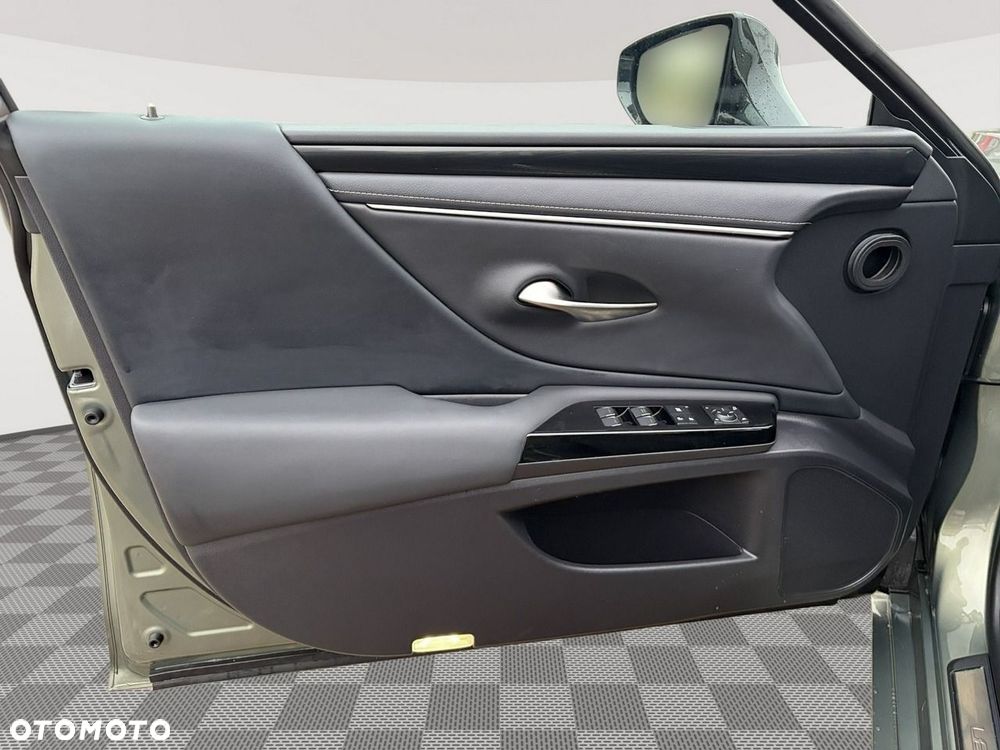 Lexus ES - 11