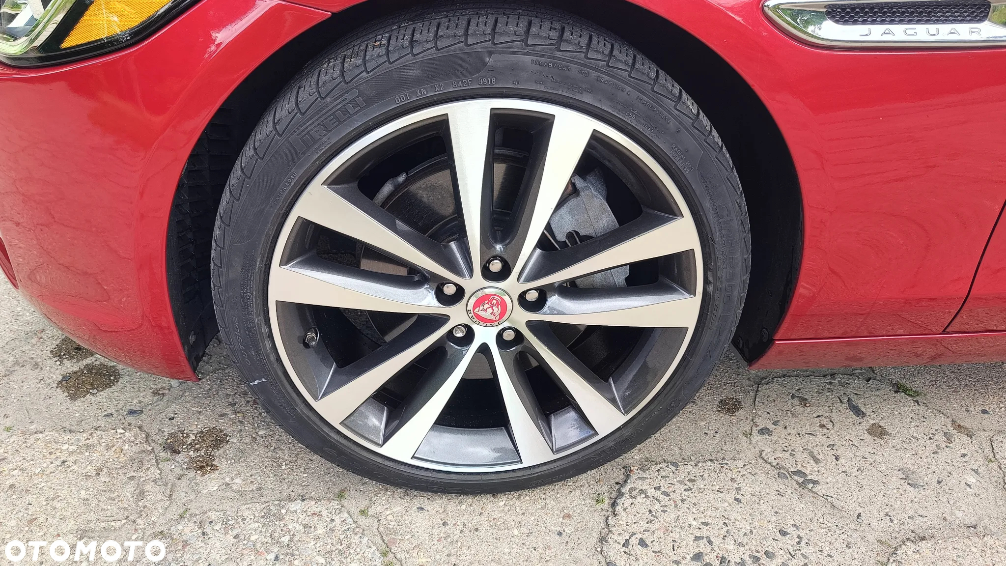 Jaguar XE 25t Prestige - 6