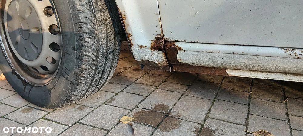 Mercedes-Benz VITO - 14