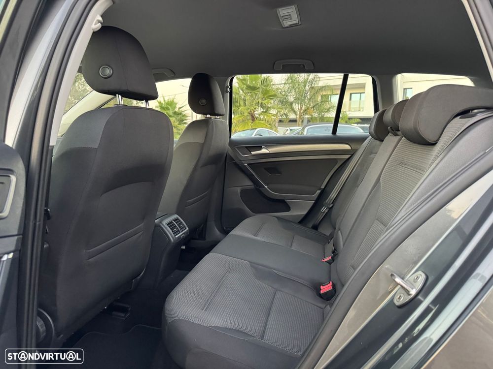 VW Golf Variant 1.6 TDi Confortline - 7