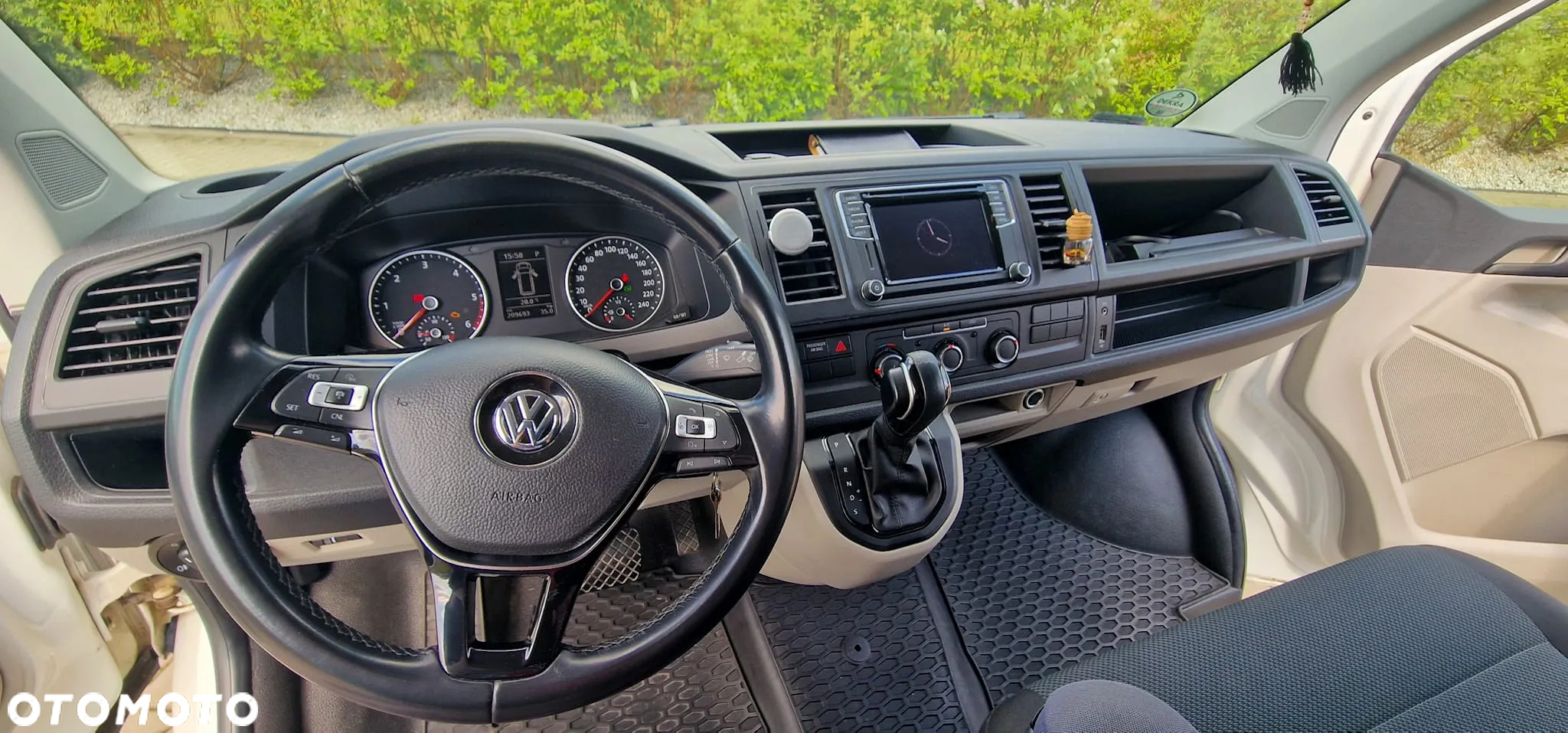 Volkswagen Transporter - 13
