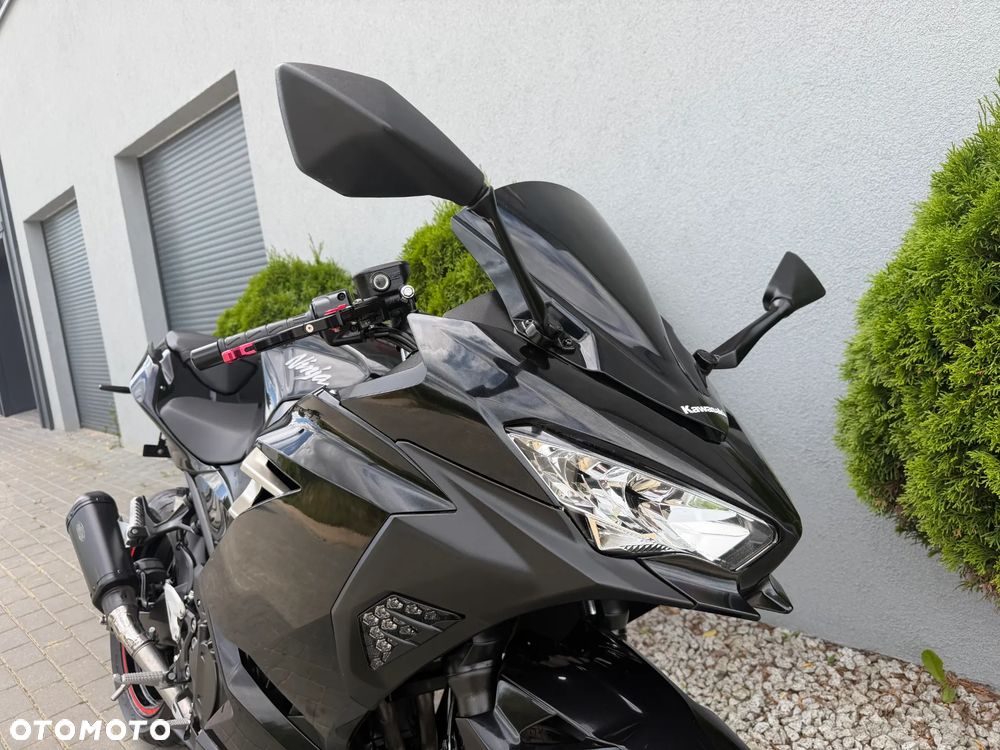 Kawasaki Ninja 400 - 9