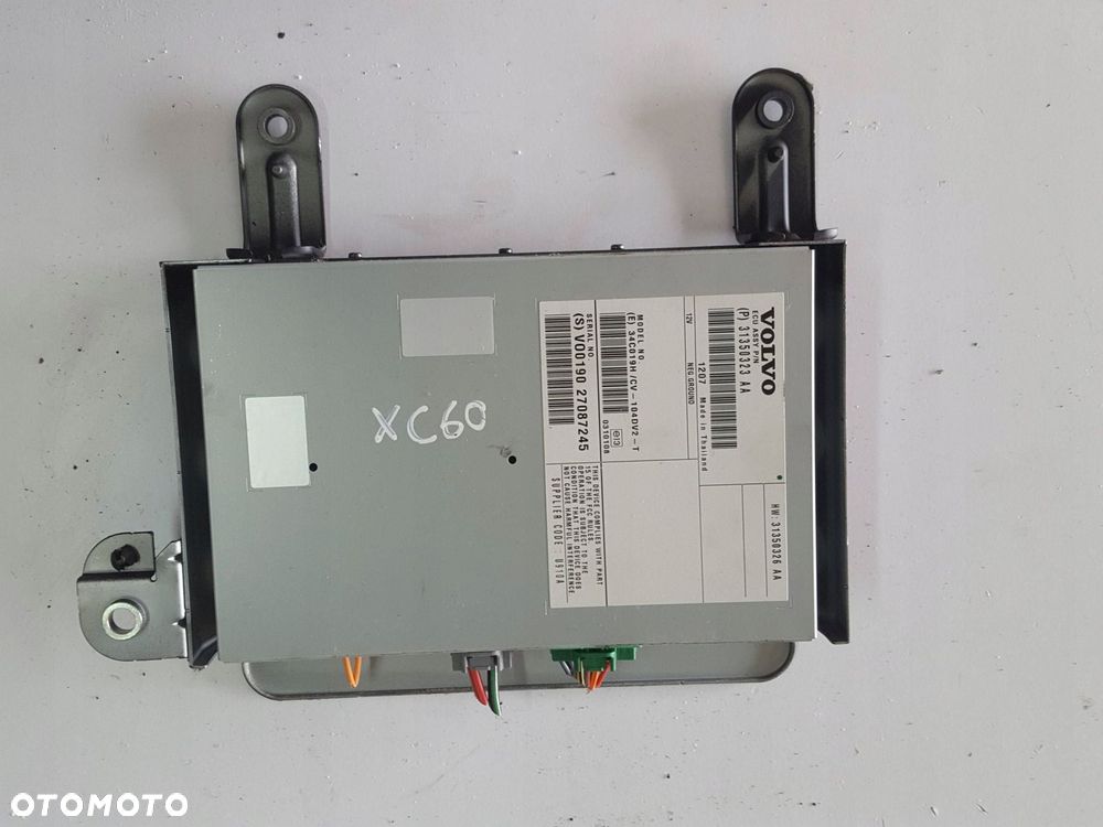 VOLVO XC60 I 08-13r WZMACNIACZ RADIA AUDIO 31350323AA - 2