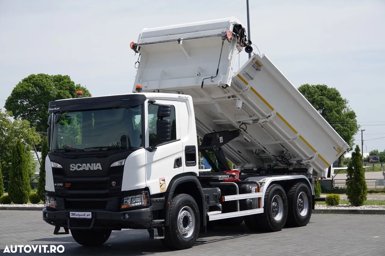 Scania P 370 XT / 6x4 / BASCULANTE / HYDROBOARD / BORDMATIC / 2021 - 1