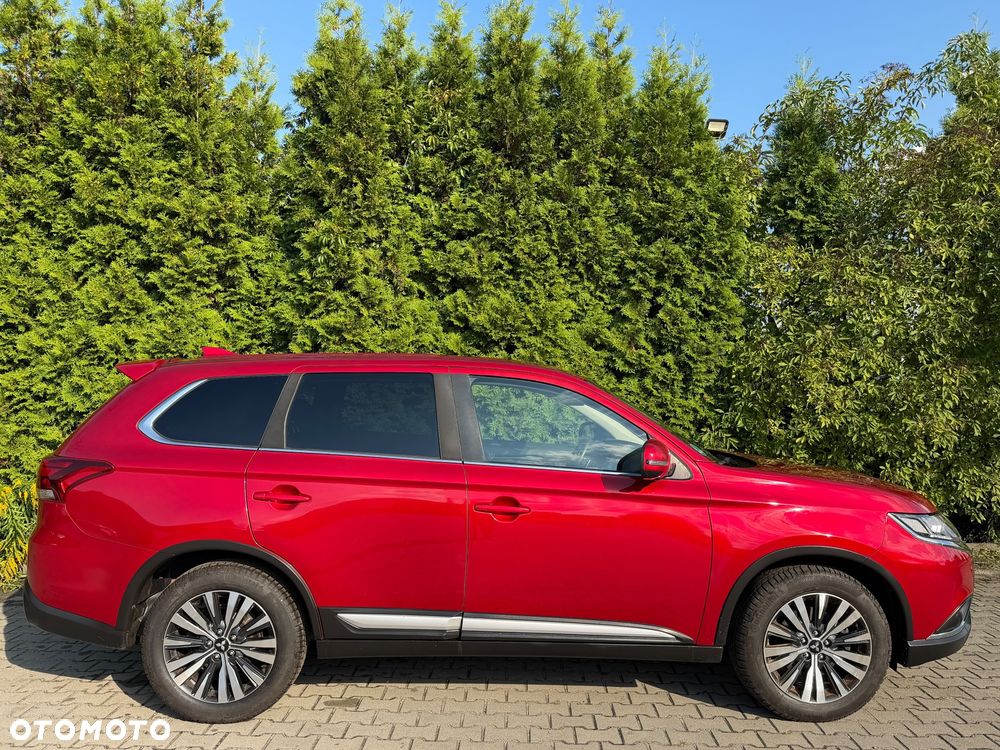 Mitsubishi Outlander 2.0 2WD CVT Diamant Edition+ - 11