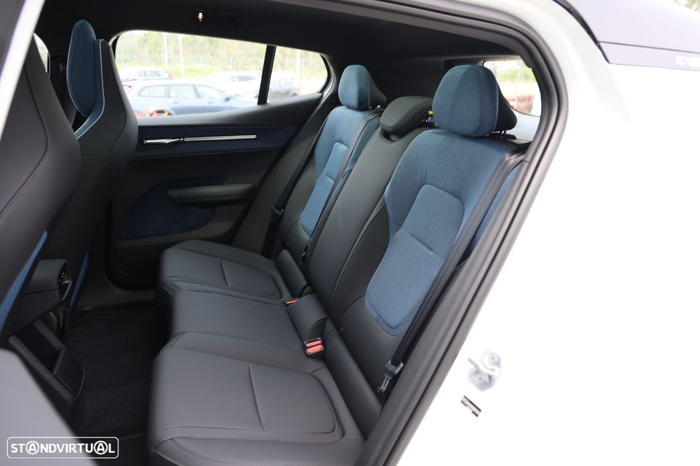Volvo EX30 69 kWh Twin Motor Ultra - 13