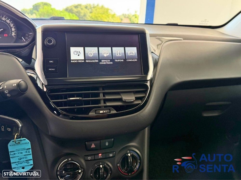 Peugeot 208 1.2 PureTech Allure - 12