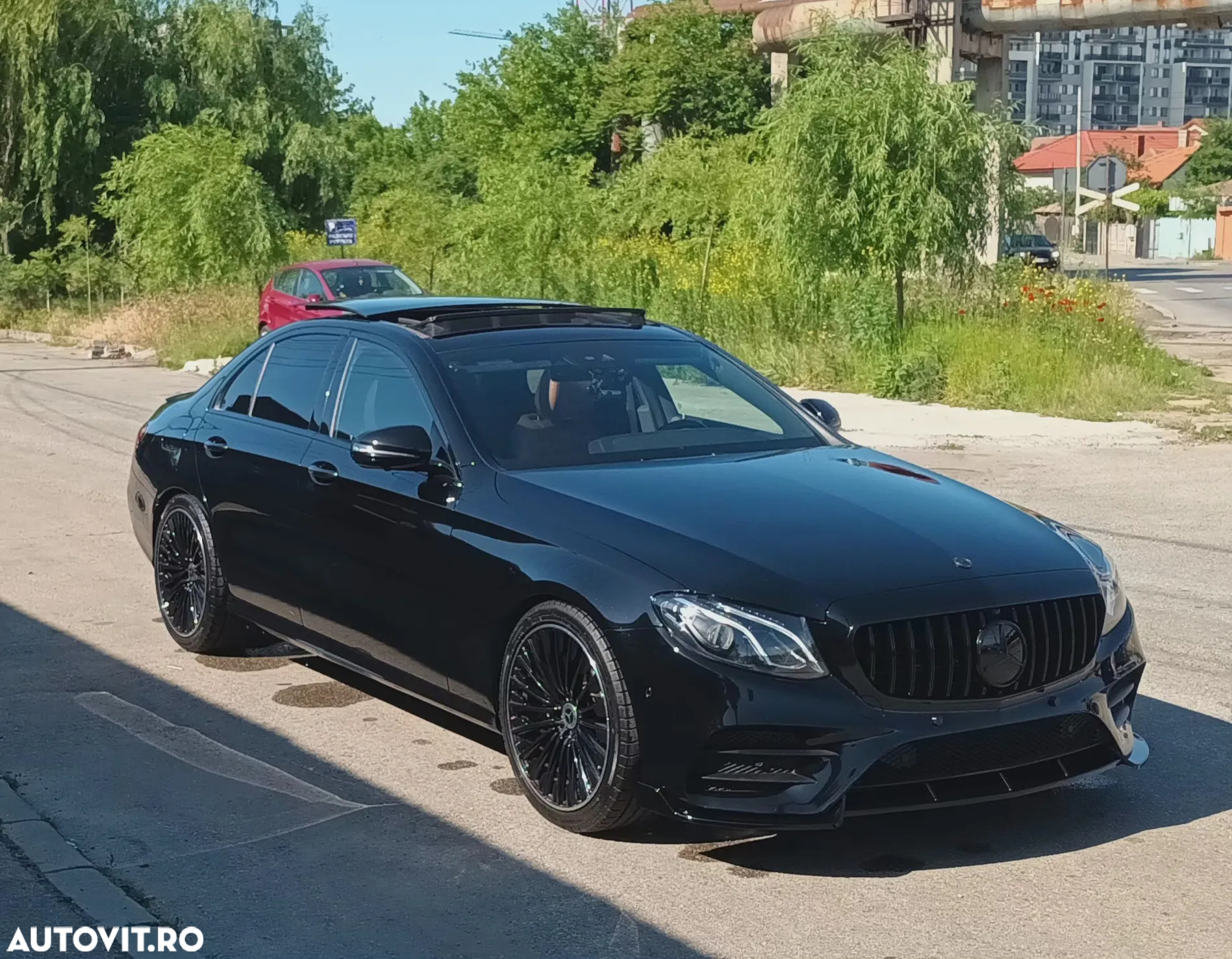 Mercedes-Benz E 220 d 9G-TRONIC AMG Line - 36