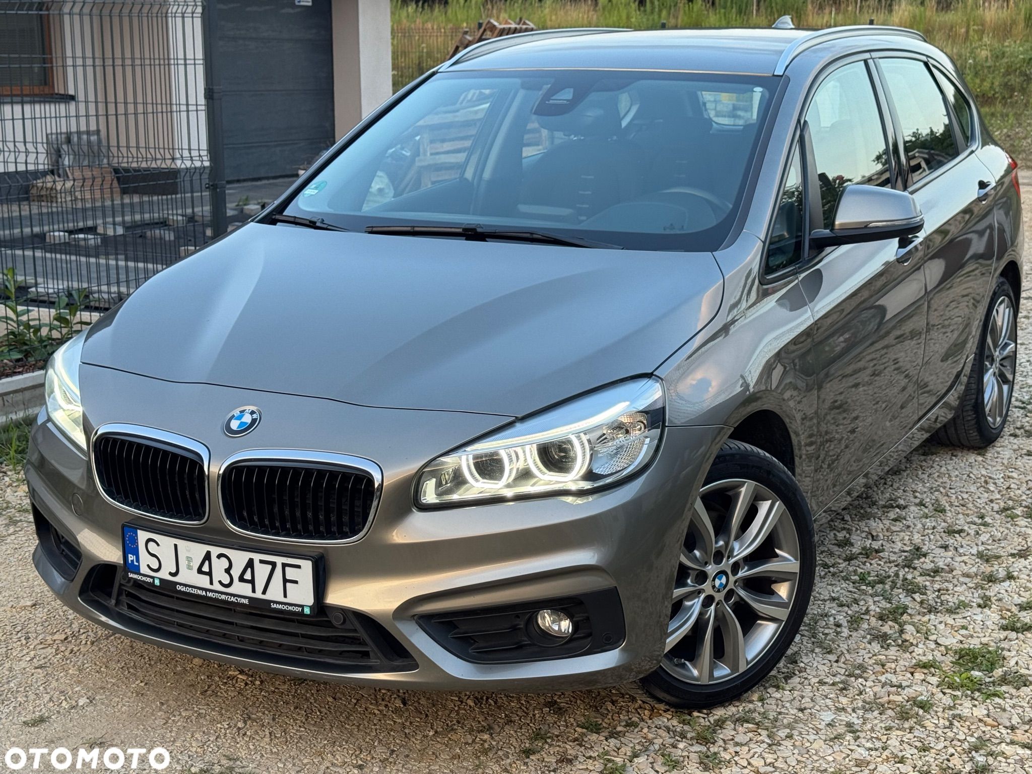 BMW Seria 2 220i Active Tourer Sport Line - 1