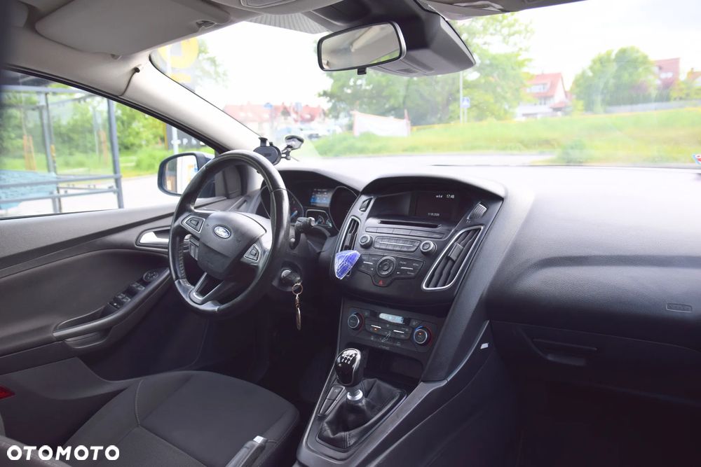 Ford Focus 1.5 EcoBoost Trend ASS - 28