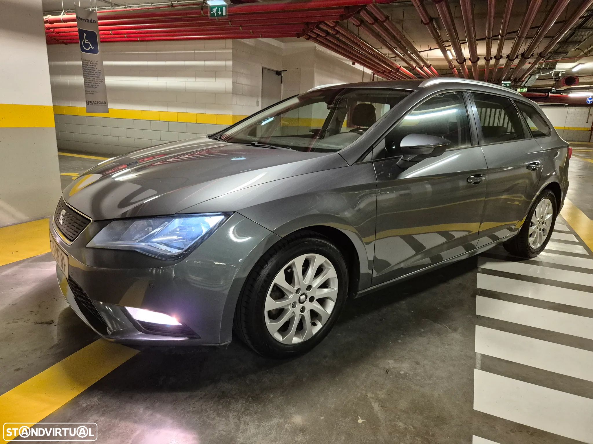 SEAT Leon ST 1.6 TDI Style S/S - 1
