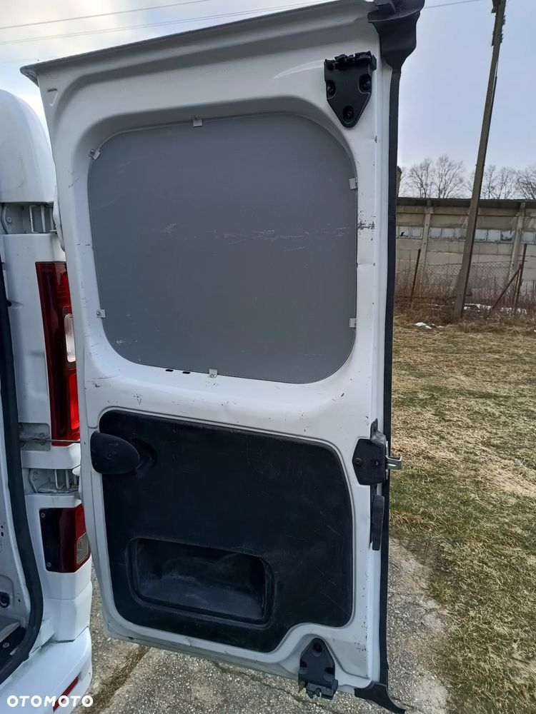 Opel Vivaro LONG L2H1 1.6 diesel 125kM 2019rok 155tyś.km EURO 6! AUTO W PEŁNI SPRAWNE, NIE WYMAGA WKŁADU FINANSOWEGO!!!SPROWADZONY ZE SZWECJI- ZAREJESTROWANY! - 14