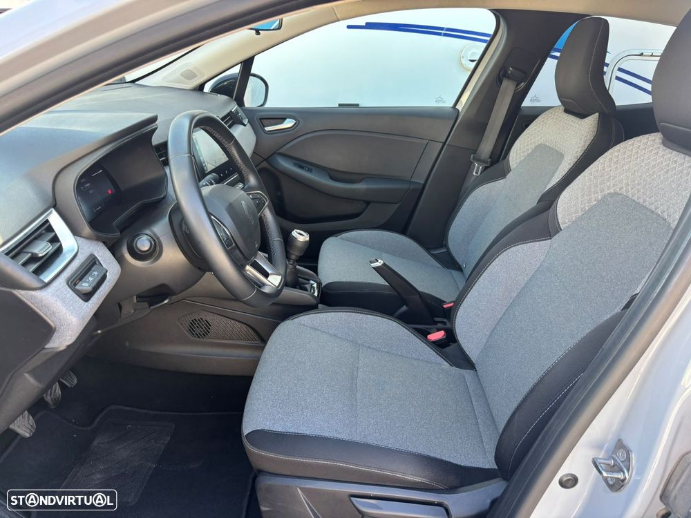 Renault Clio 1.0 TCe Evolution - 23