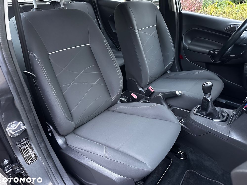Ford Fiesta 1.25 Silver X (Ambiente) - 26
