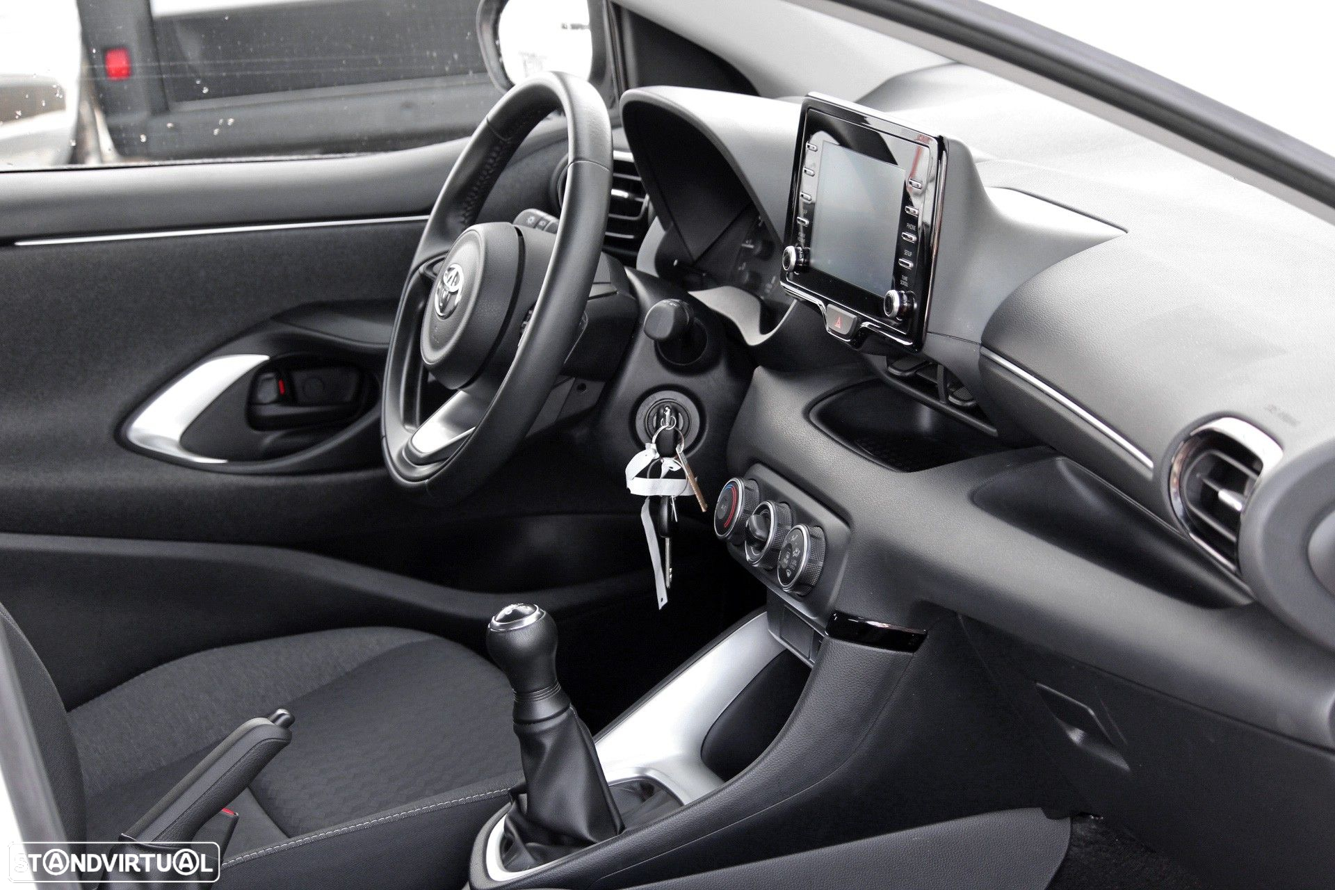 Toyota Yaris 1.0 VVT-i Comfort - 10