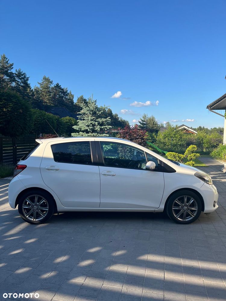 Toyota Yaris 1.33 Premium - 3
