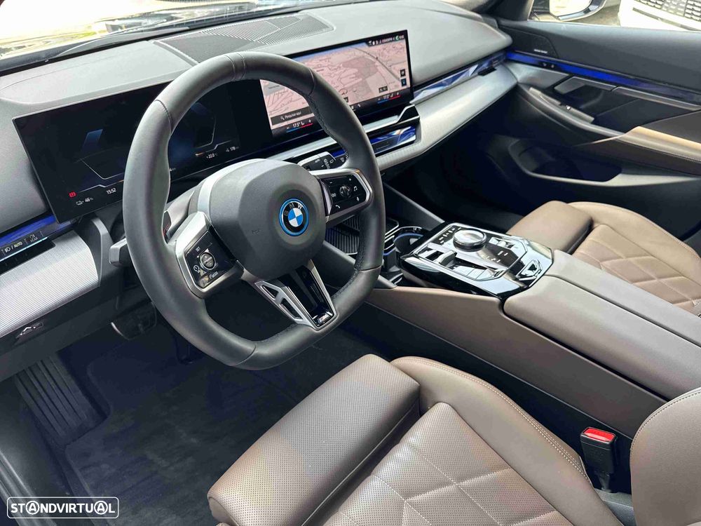 BMW i5 eDrive40 Edição Desportiva M - 12