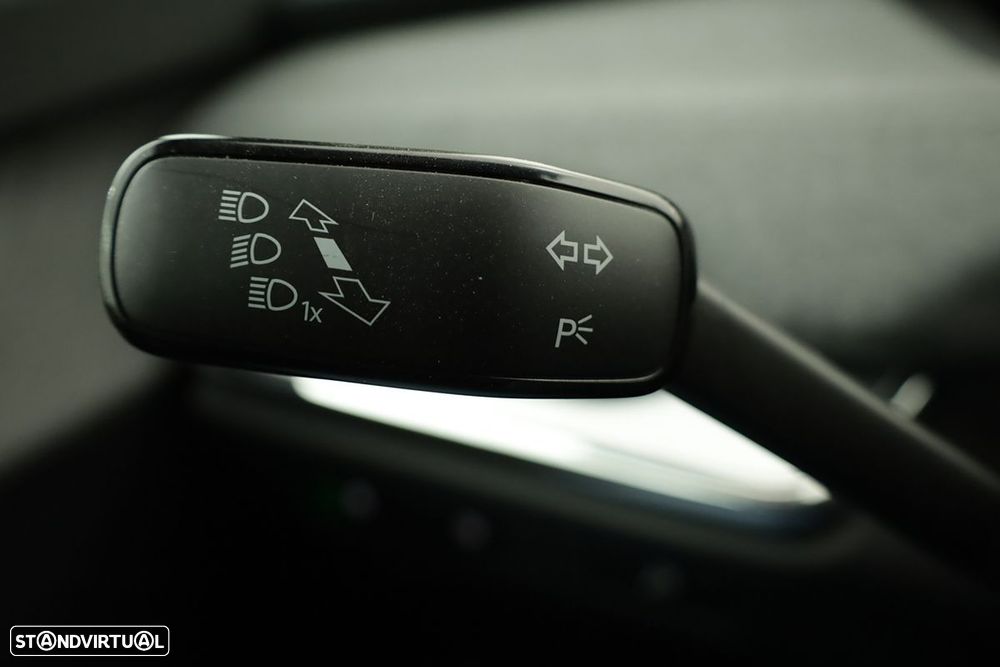 Skoda Enyaq iV 50 — fotografia 16