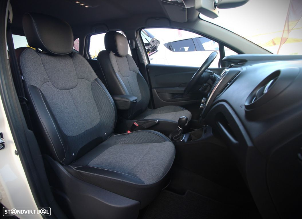 Renault Captur - 23