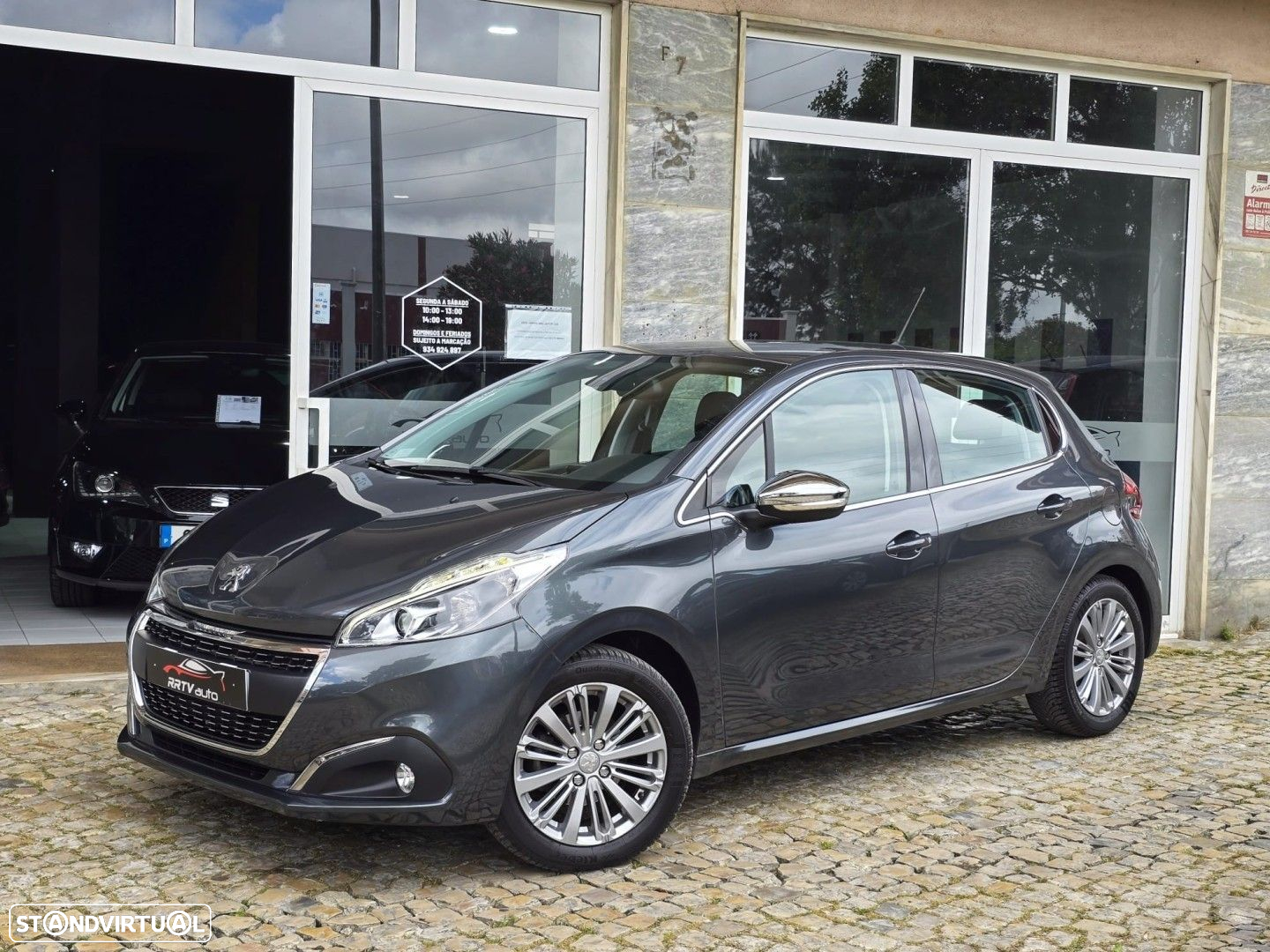 Peugeot 208 1.2 PureTech Allure EAT6 - 9
