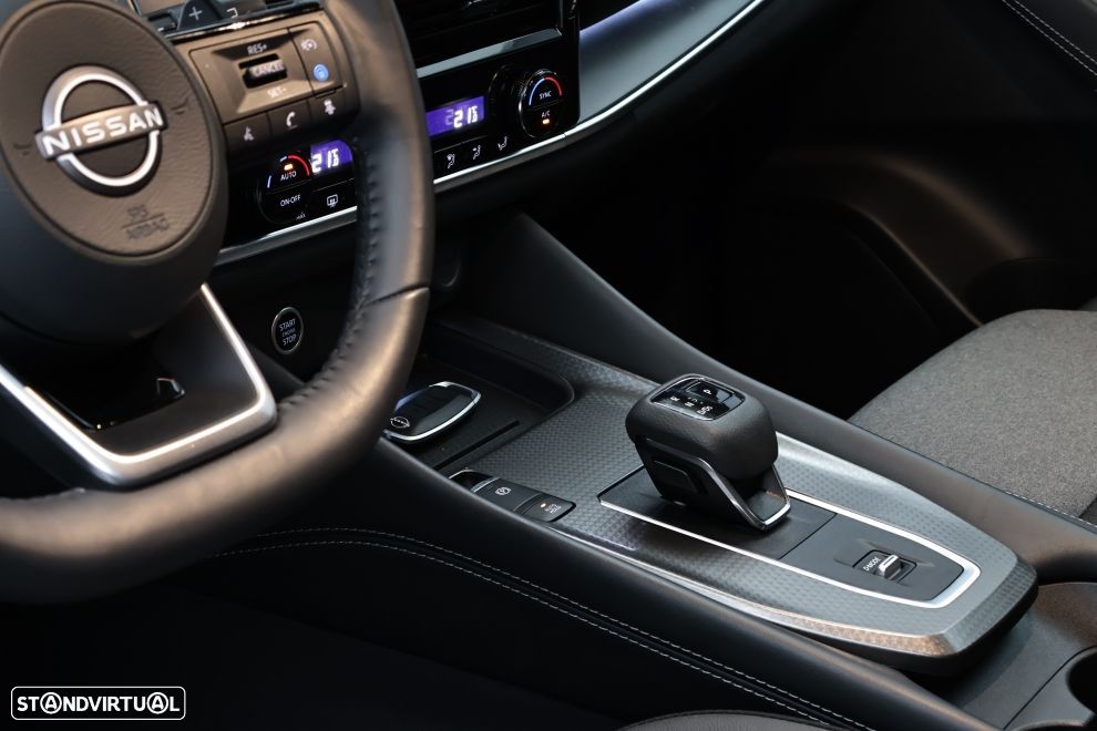Nissan Qashqai 1.3 DIG-T MHEV Xtronic N-Connecta - 23