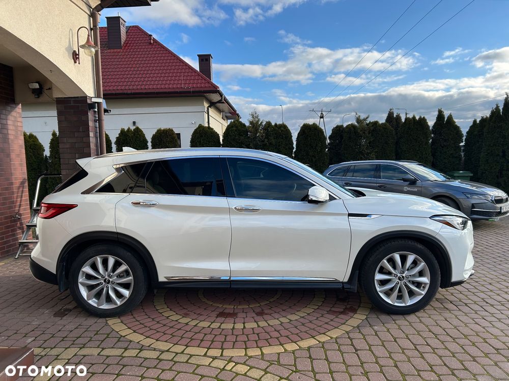 Infiniti QX30 2.0t DCT AWD Premium - 3