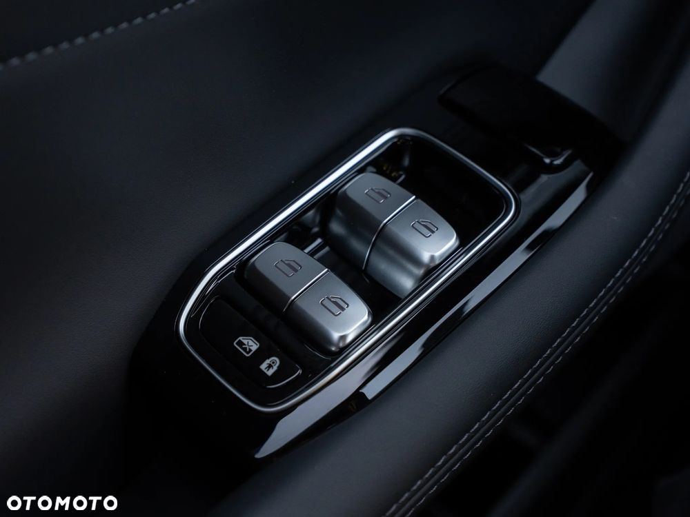 Omoda 9 1.5 Super Hybrid Exclusive AWD - 34