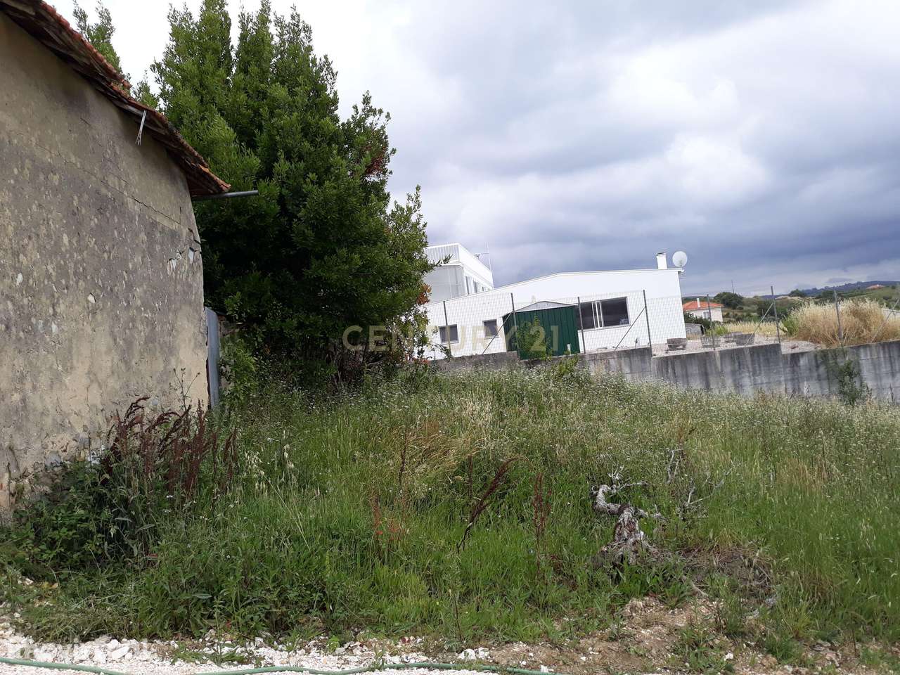 Oportunidade, moradia para restaurar - Grande imagem: 4/8