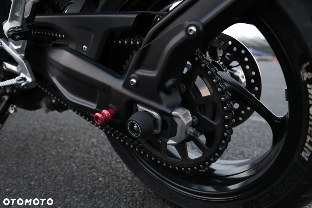 Triumph Trident - 18