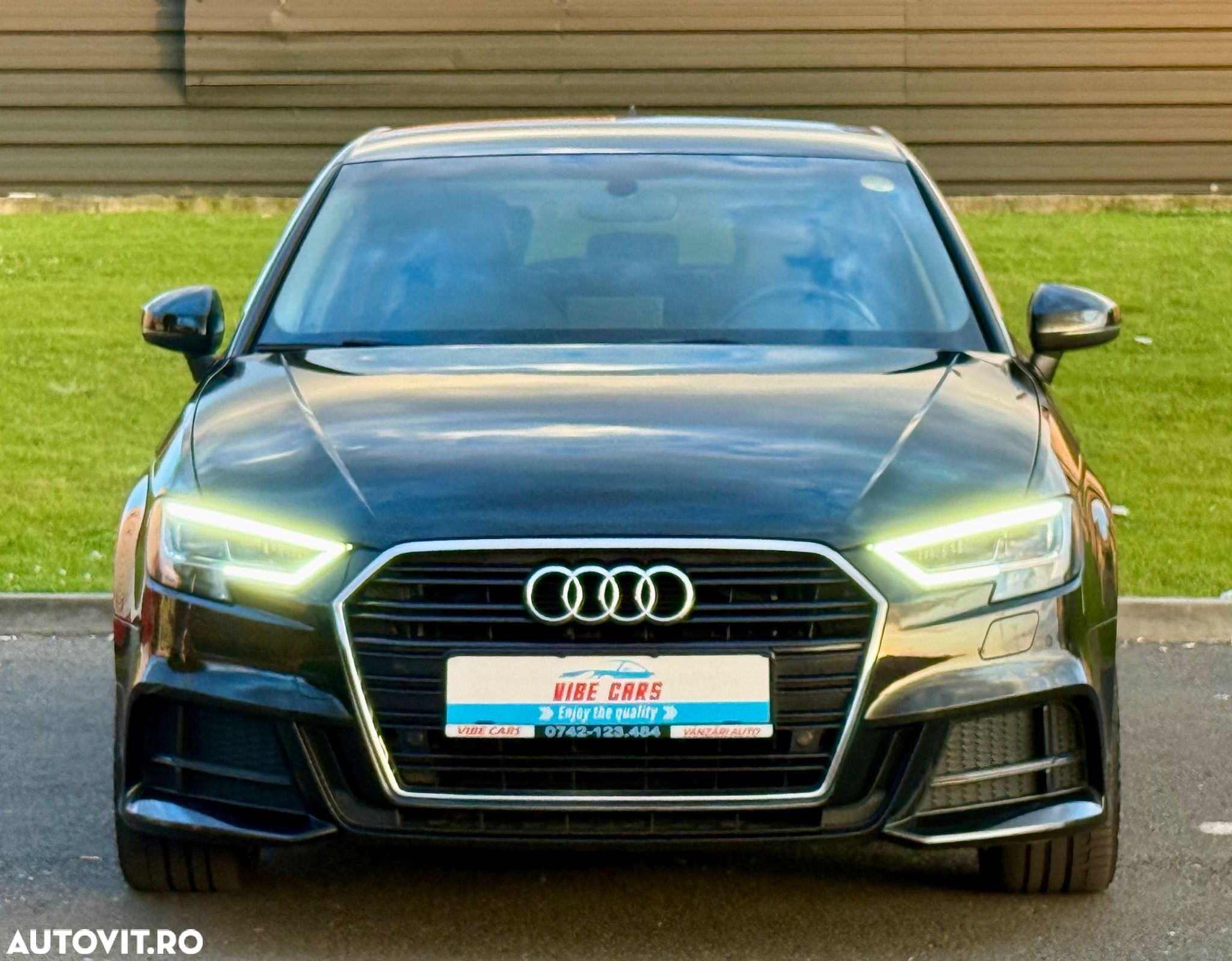 Audi A3 35 TDI Sportback S tronic S line - 1