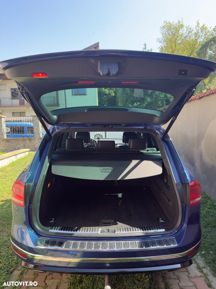 Volkswagen Touareg V6 TDI BMT Supreme Plus - 11