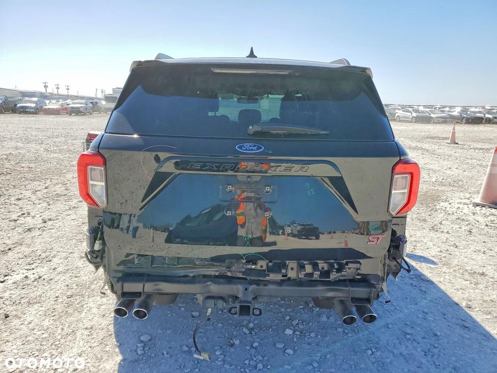 Ford Explorer EcoBoost Plug-in Hybrid ST-LINE - 5