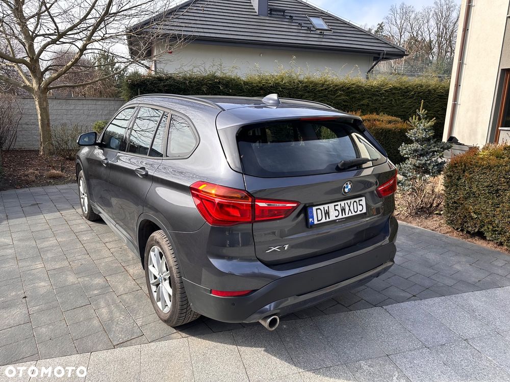 BMW X1 sDrive18i - 2