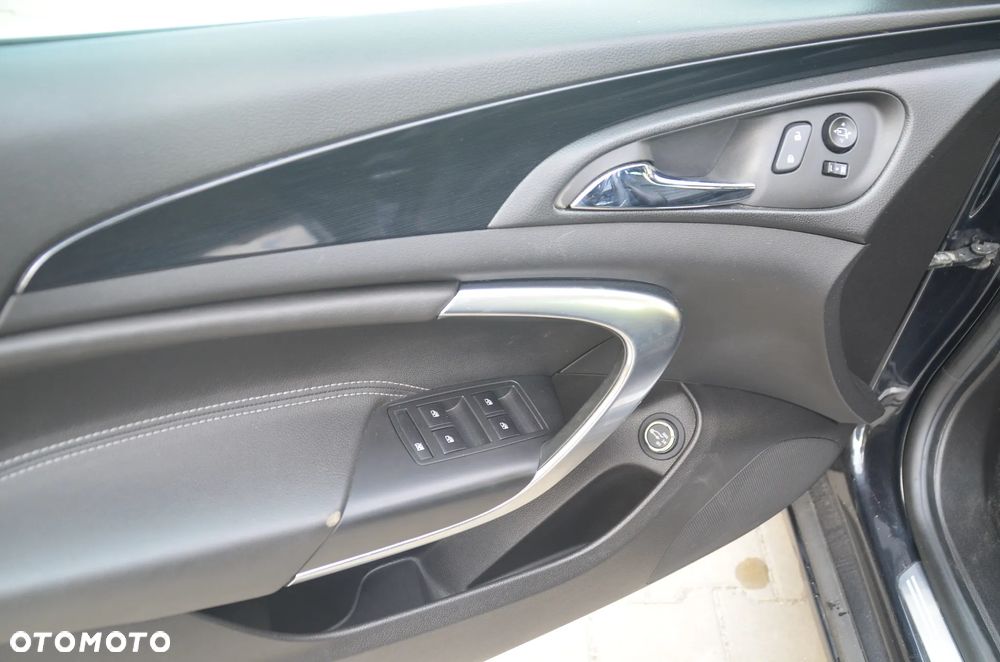Opel Insignia 1.6 T Cosmo - 15