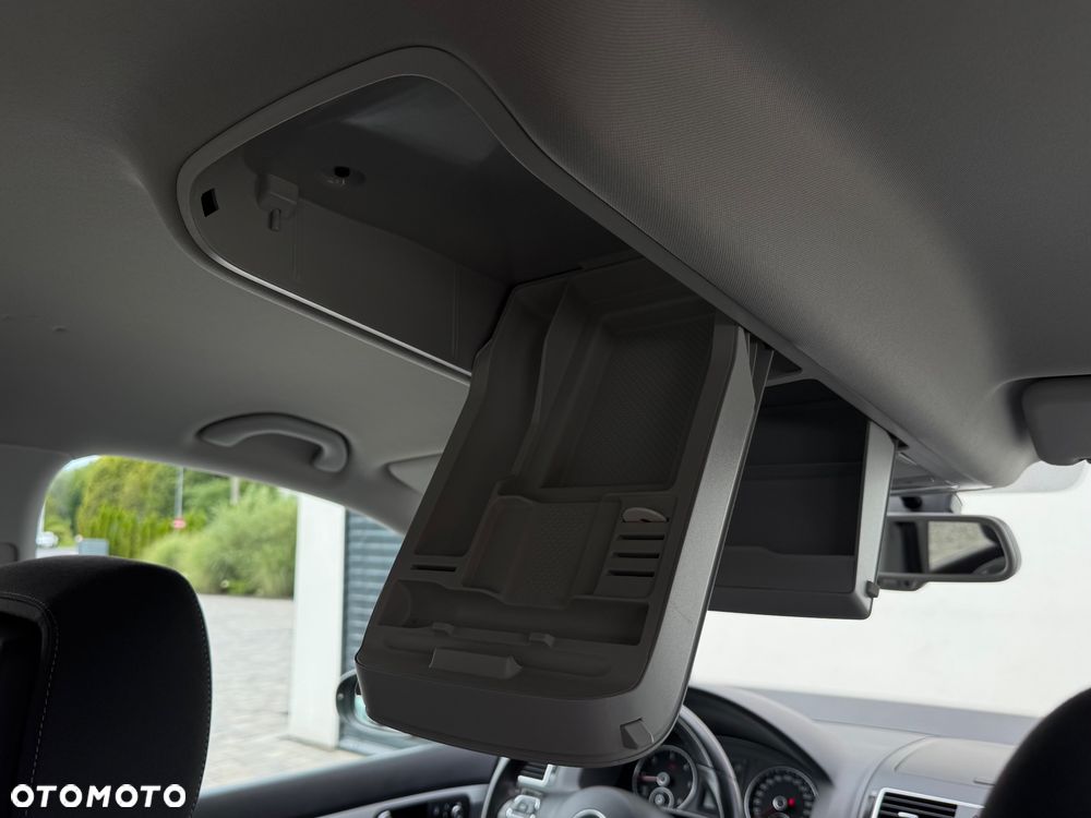 Volkswagen Touran 2.0 TDI DPF BlueMotion Technology Life - 32