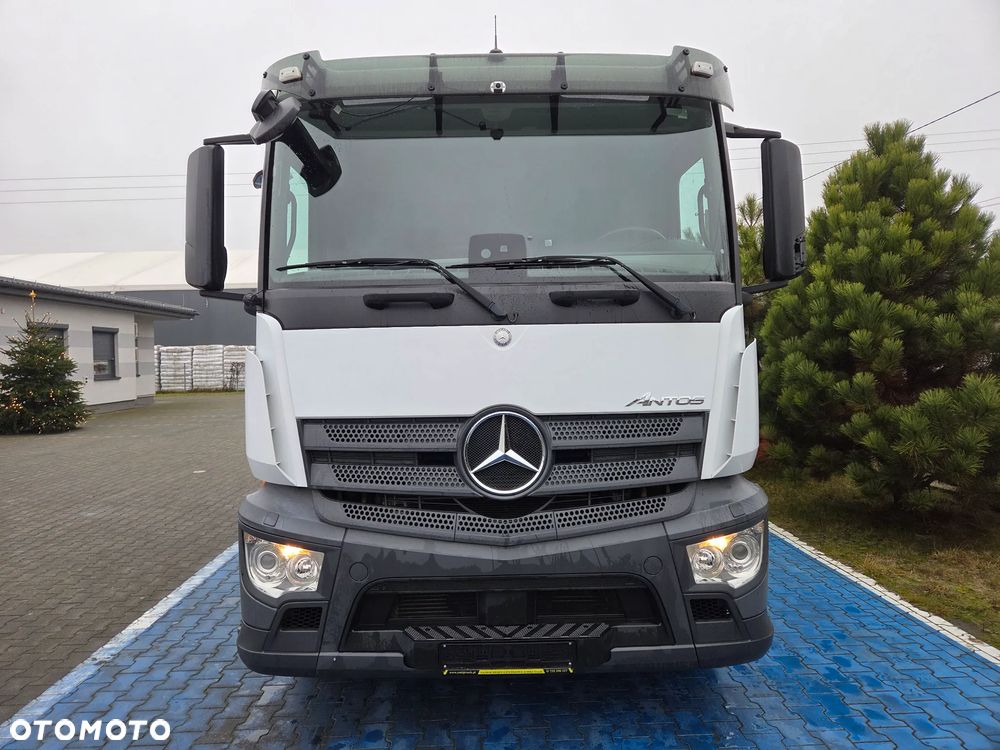 Mercedes-Benz atego antos - 11