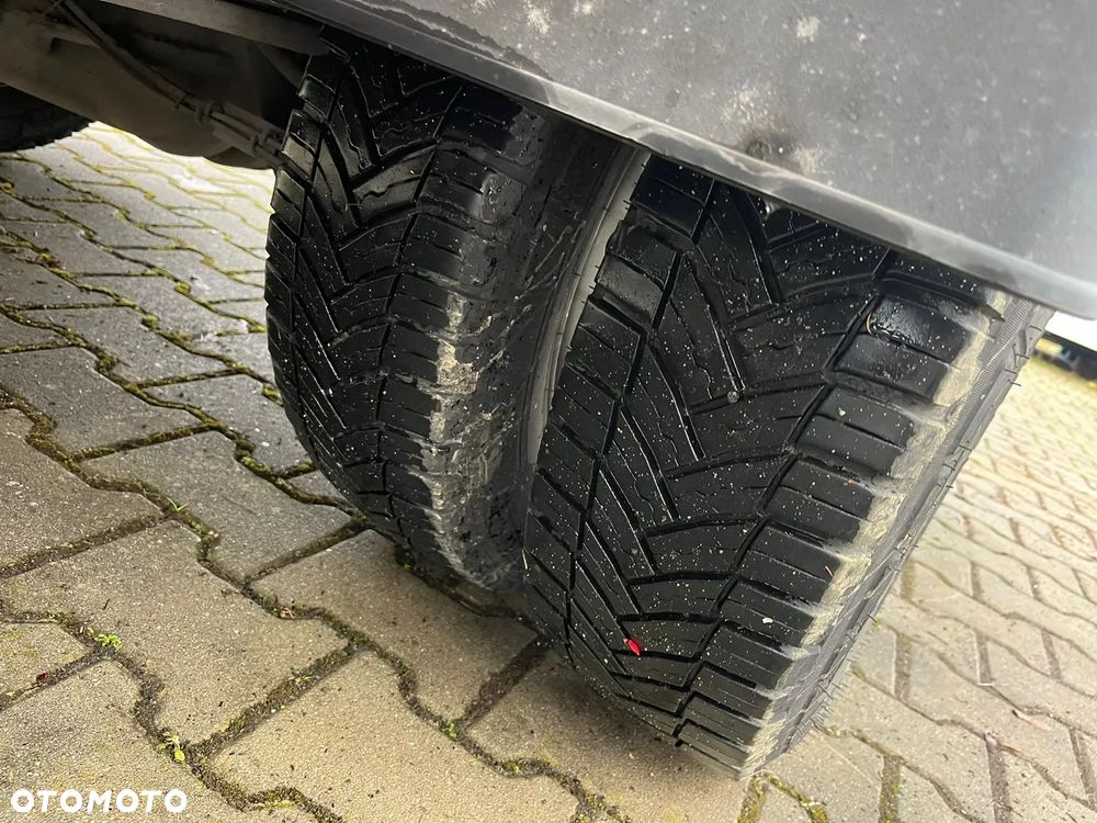 Mercedes-Benz sprinter 416 - 18