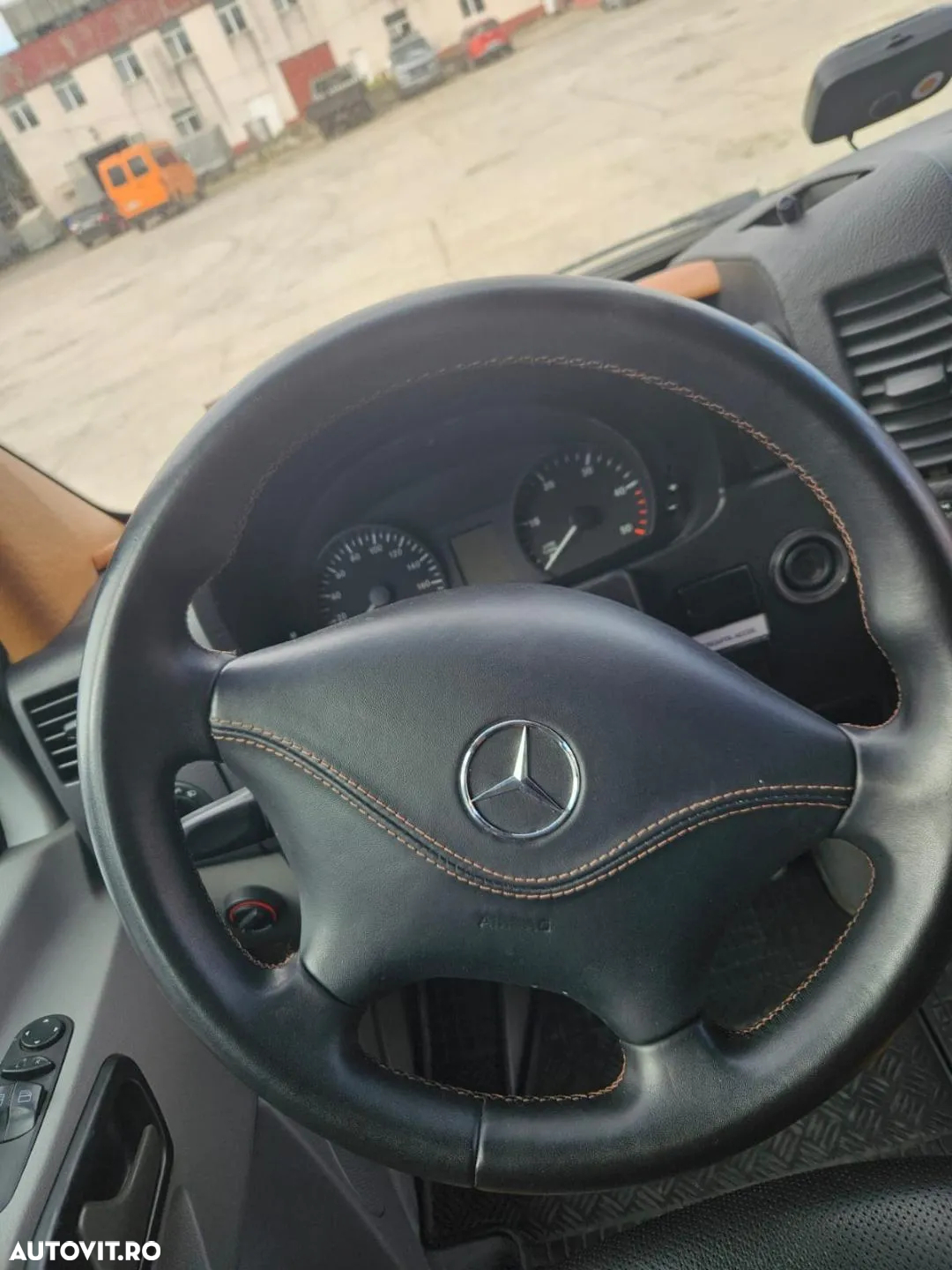 Mercedes-Benz Sprinter 416 CDI 18 locuri - 8