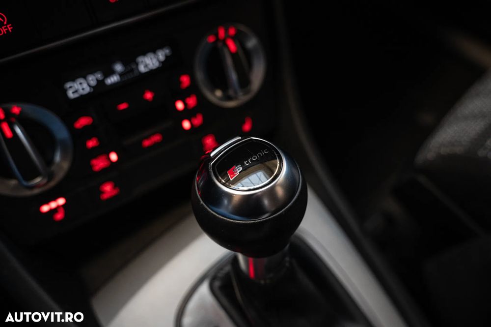 Audi Q3 2.0 TDI Quattro S tronic sport - 16