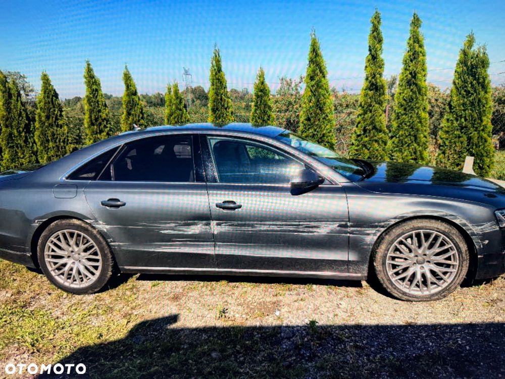 Audi A8 2016 photo 4