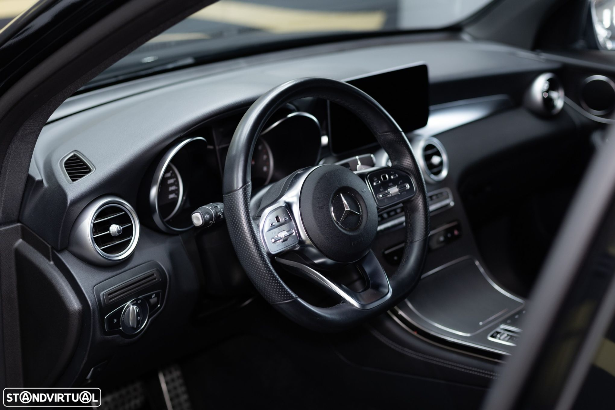 Mercedes-Benz GLC 300 e 4Matic - 22