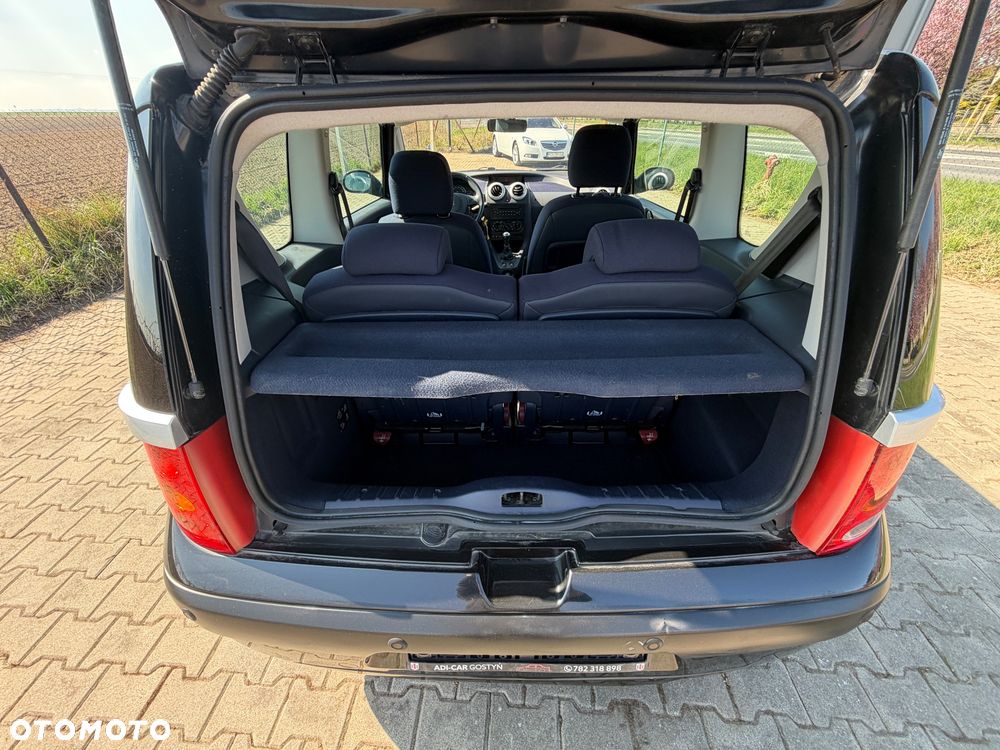 Peugeot 1007 1.4 Happy - 17