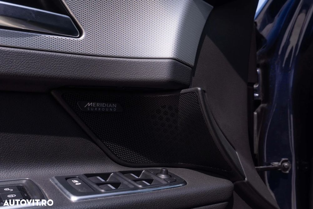 Jaguar XF E-Performance Portfolio - 11